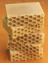 Load image into Gallery viewer, Goatmeal Honey Handmade Soap