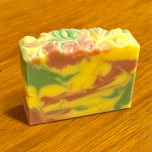 Load image into Gallery viewer, Honeycrisp Apple Handmade Soap